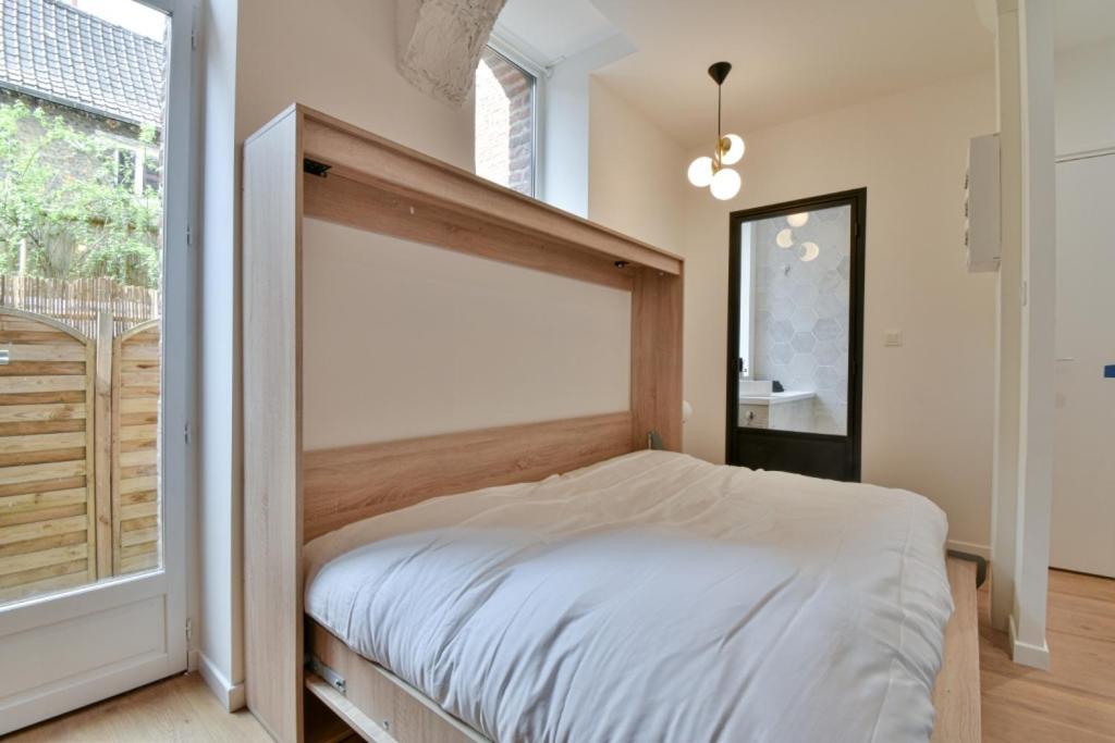 Residence Jean Hardy - Hyper Centre, Parking Gratuit, Wifi, Clim, Gare Valenciennes Luaran gambar